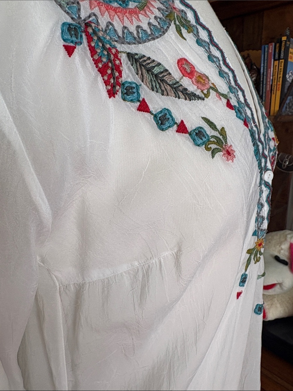 Johnny Was White Embroidered V-Neck Tunic with Multicolor Floral Accents - Picture 9 of 13